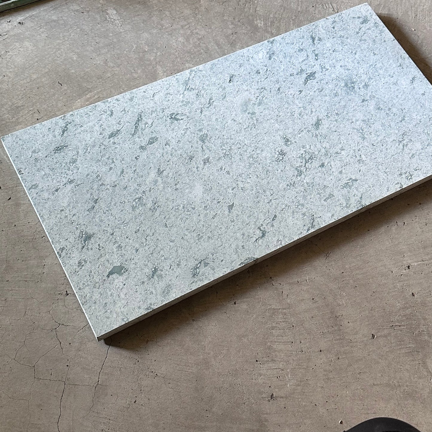 十和田石 300×600×22厚 天然石(ダイヤ挽き) デッドストック品