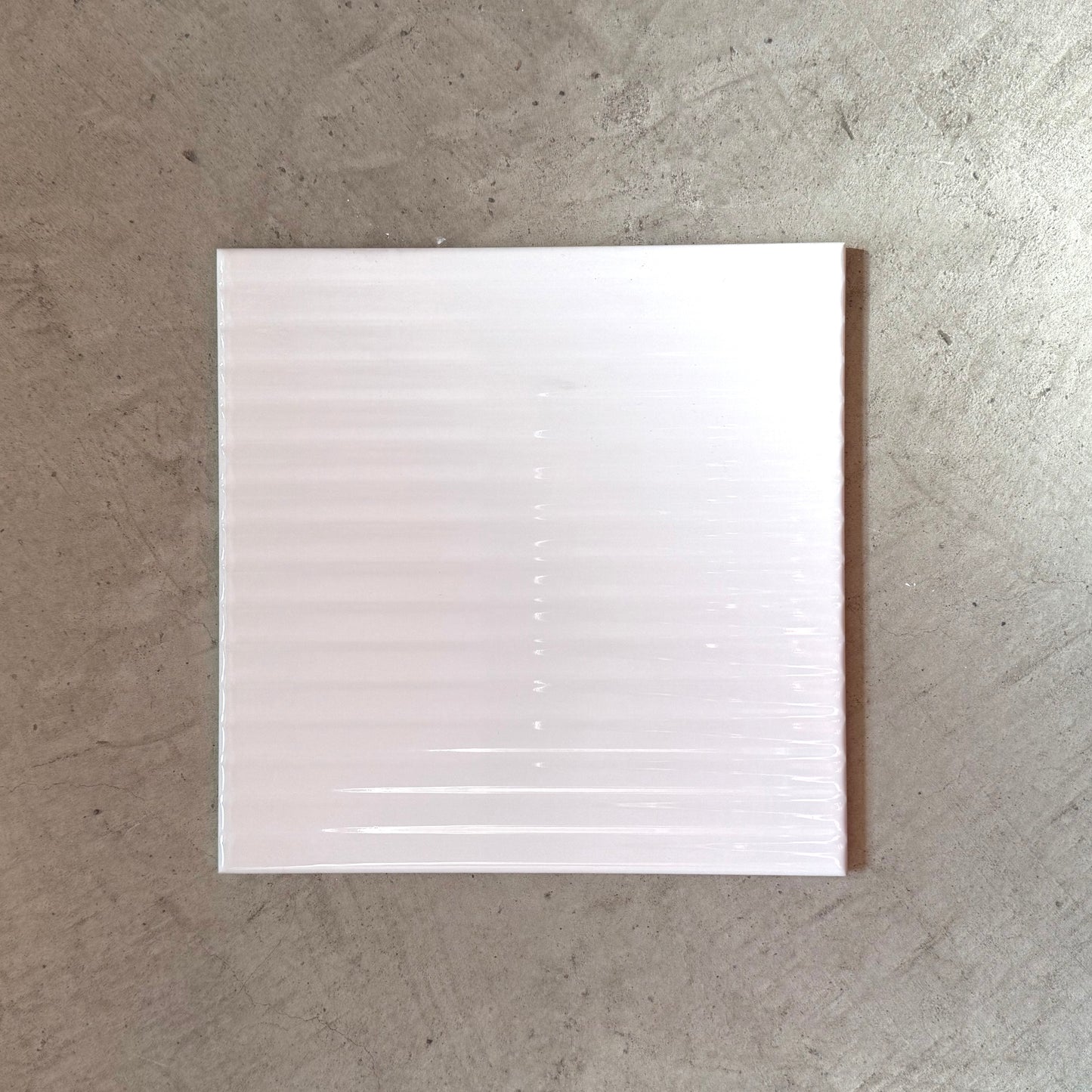 200角平 内装タイル 【LIXIL廃盤品】千筋(せんすじ)ホワイトCD-299 C2 レリーフタイル