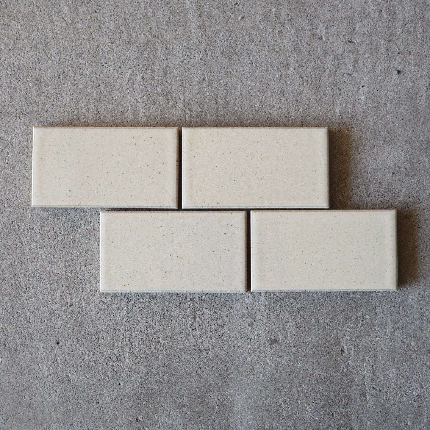 タイタン 小口平【sanwa】 TI-20|デッドストックタイル