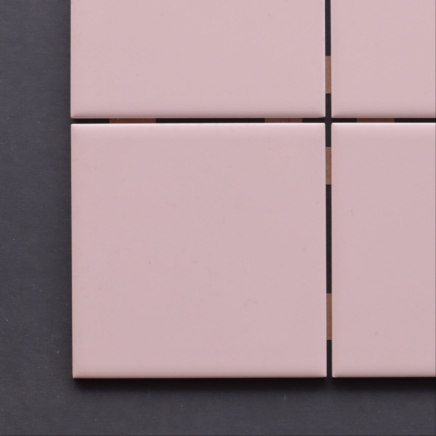 半磁器タイル 100角タイル 平【TOTO】内装壁タイル イベル (少し濃いめピンク)AA10#23|廃盤品