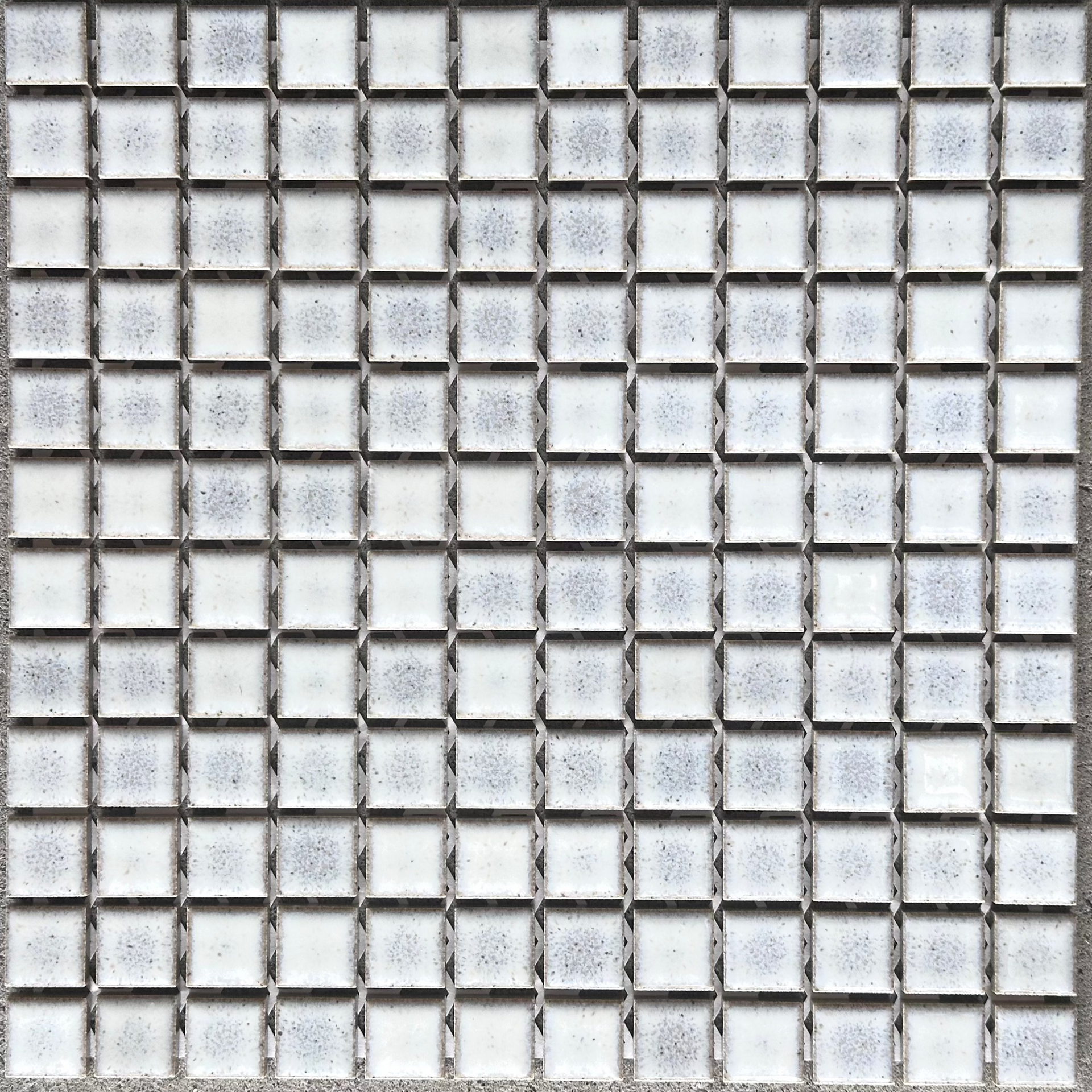 A6E1DE82-11A1-407E-AECE-