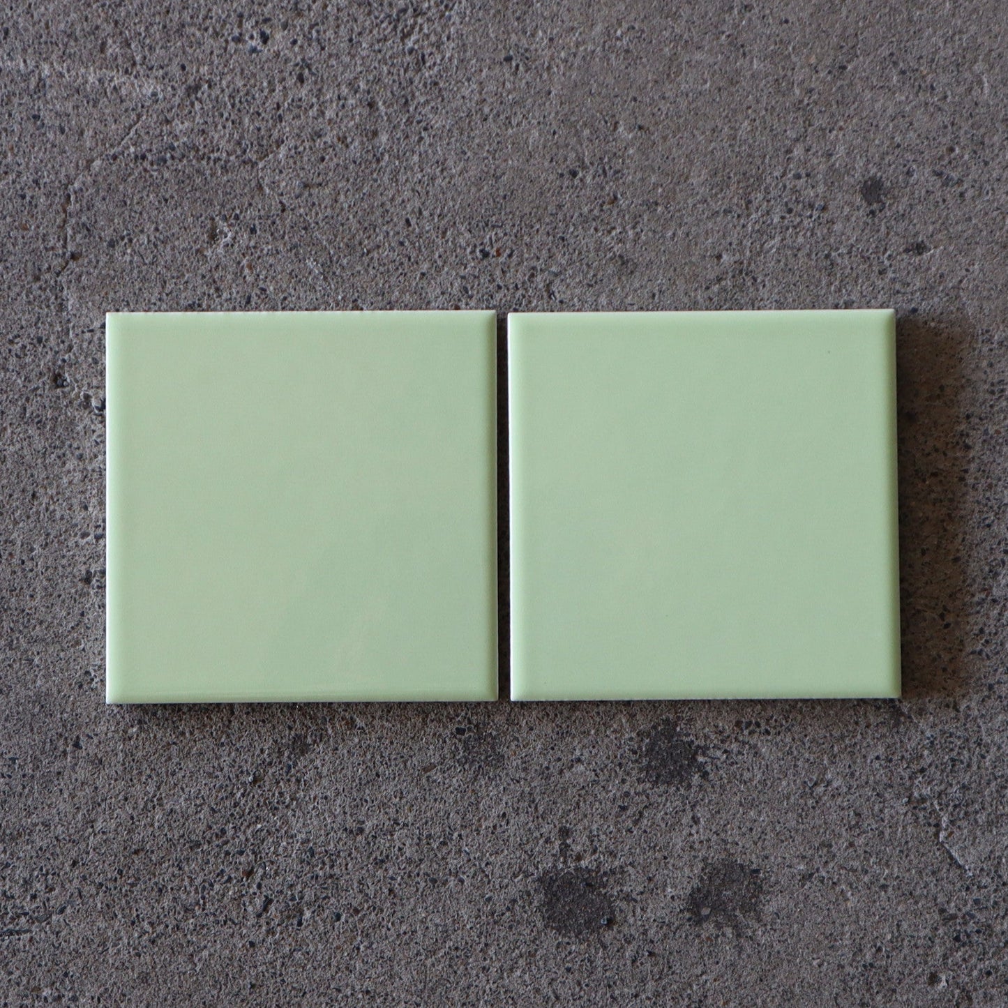 ジキーナ【LIXIL】100角タイル｜屋内壁タイル・浴室壁タイルJIN-100NETシリーズ｜デッドストック (コピー)