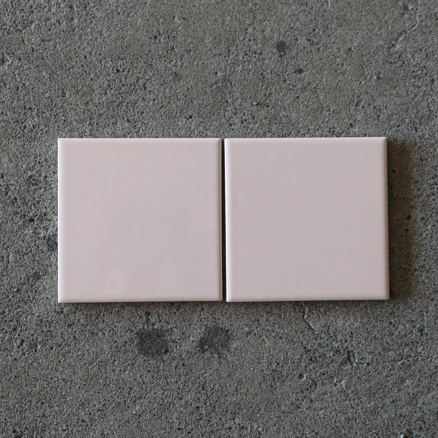 ジキーナ【LIXIL】100角タイル｜屋内壁タイル・浴室壁タイルJIN-100NETシリーズ｜デッドストック (コピー)