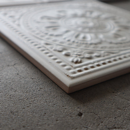 レアルセ Realce【平田タイル】デザインタイル｜200角タイルREA-WH｜デッドストック