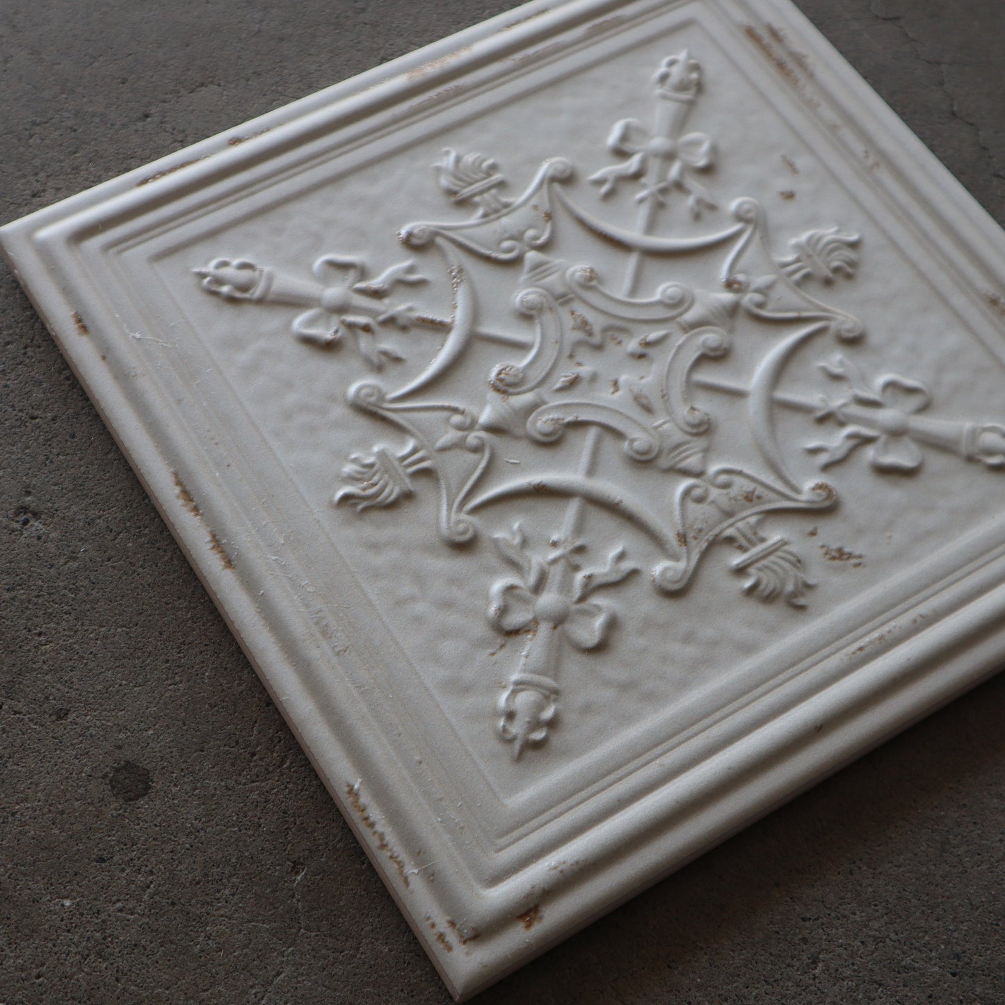 レアルセ Realce【平田タイル】デザインタイル｜200角タイルREA-WH｜デッドストック