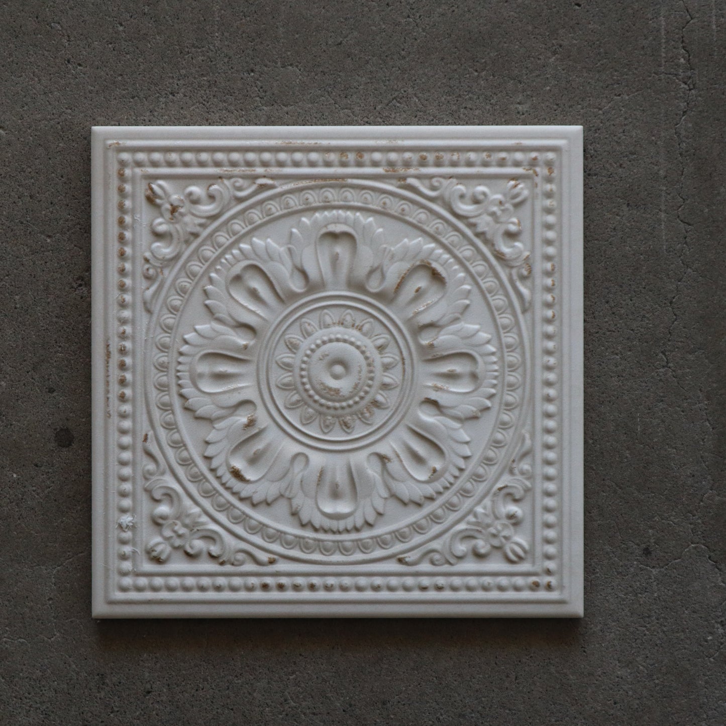 レアルセ Realce【平田タイル】デザインタイル｜200角タイルREA-WH｜デッドストック