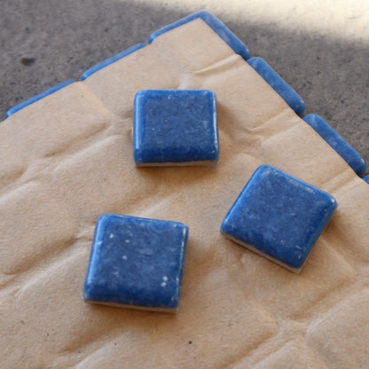 22.5mm角タイル【X-iS エクシィズ】ギヤマンモザイク　青YC-172｜リビング・玄関・洗面など屋内壁に