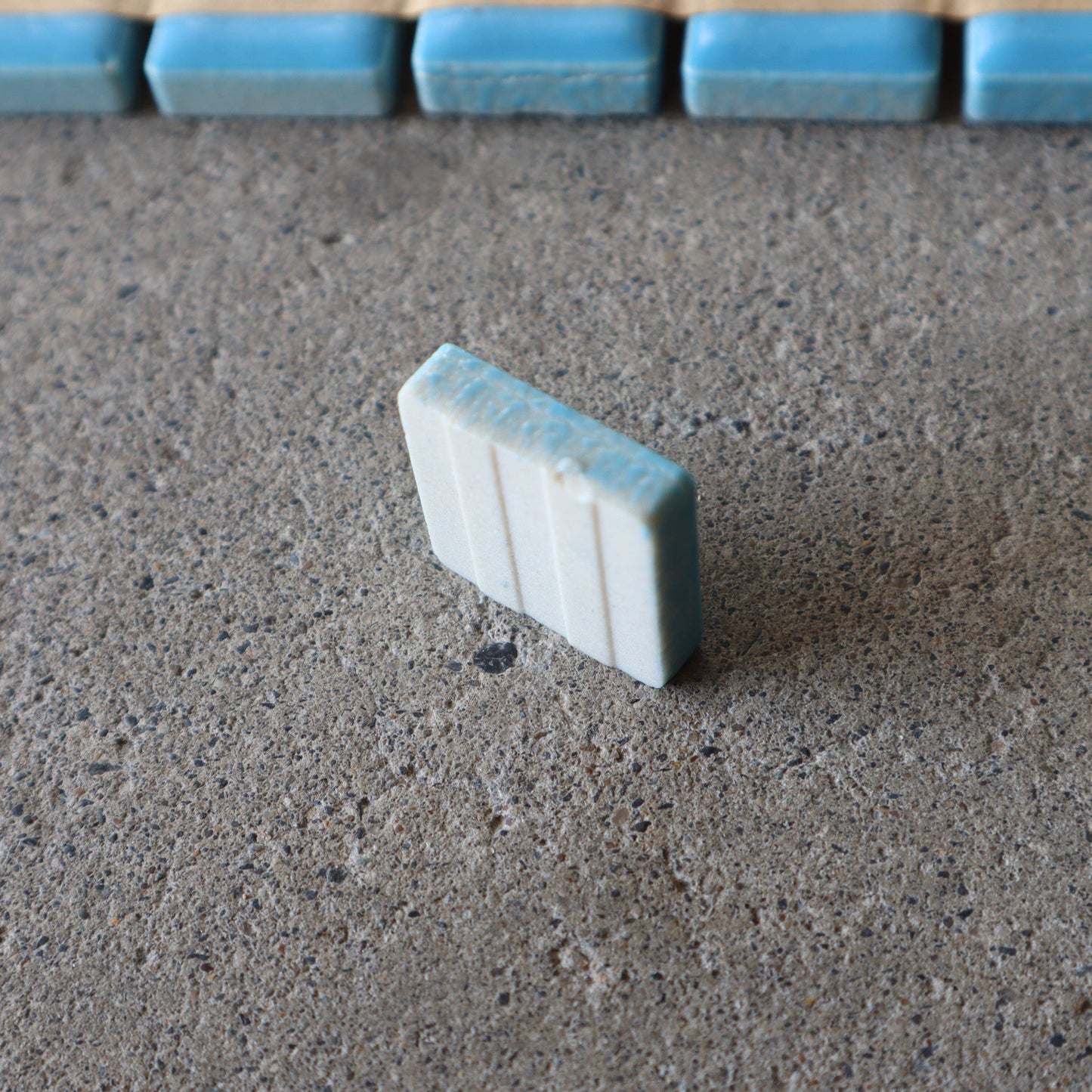 22.5mm角タイル【名古屋モザイク】アートモザイク施釉22.5角 ATS225-E-11｜リビング・玄関・洗面など屋内壁に