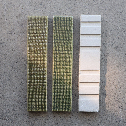 寿草 ジュソウ【アルキ・オーナメント】 JSO-403｜布目デザインタイル｜デッドストックタイル｜廃盤品