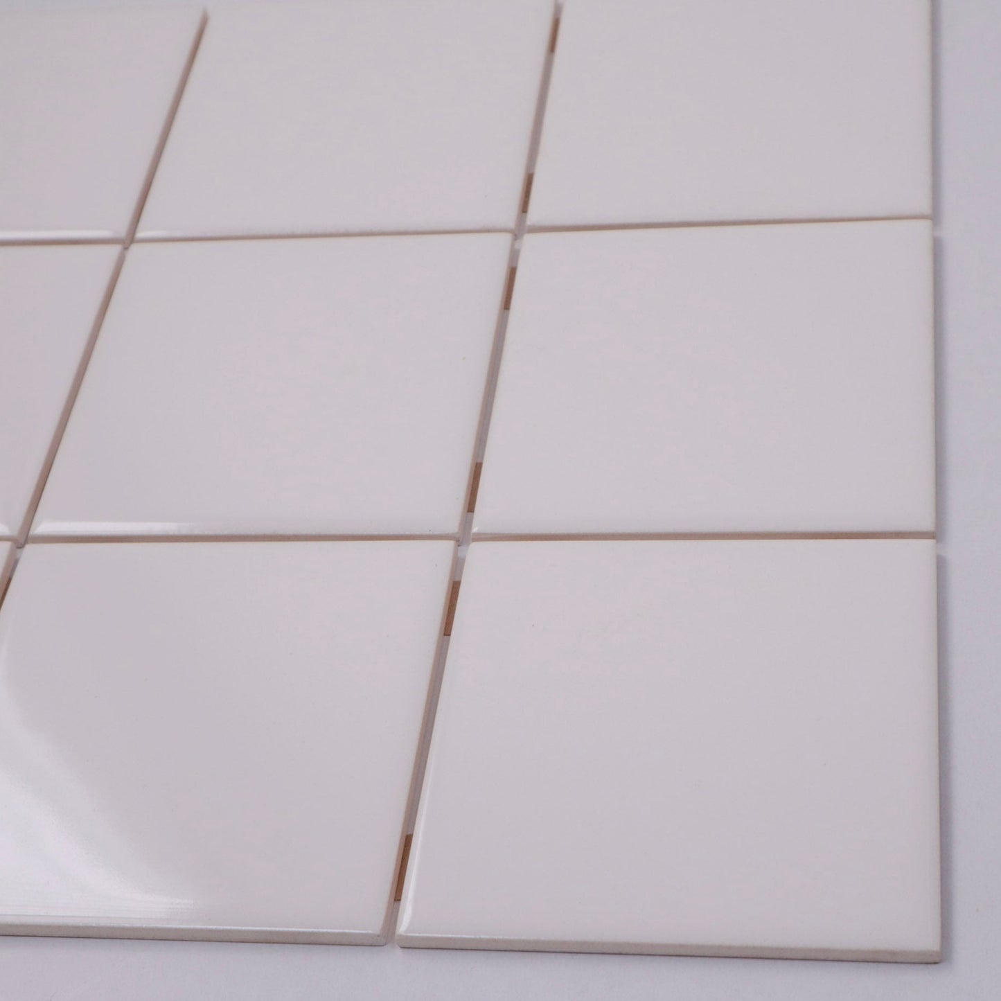 半磁器タイル 100角タイル 平【TOTO】内装壁タイル イベル （ホワイトブラウン）AA10#51｜廃盤品