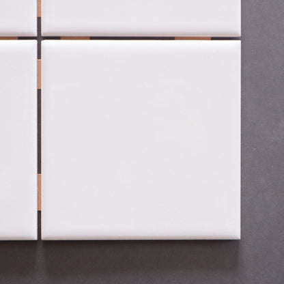 半磁器タイル 100角タイル 平【TOTO】内装壁タイル イベル （グレー）AA10#13｜廃盤品