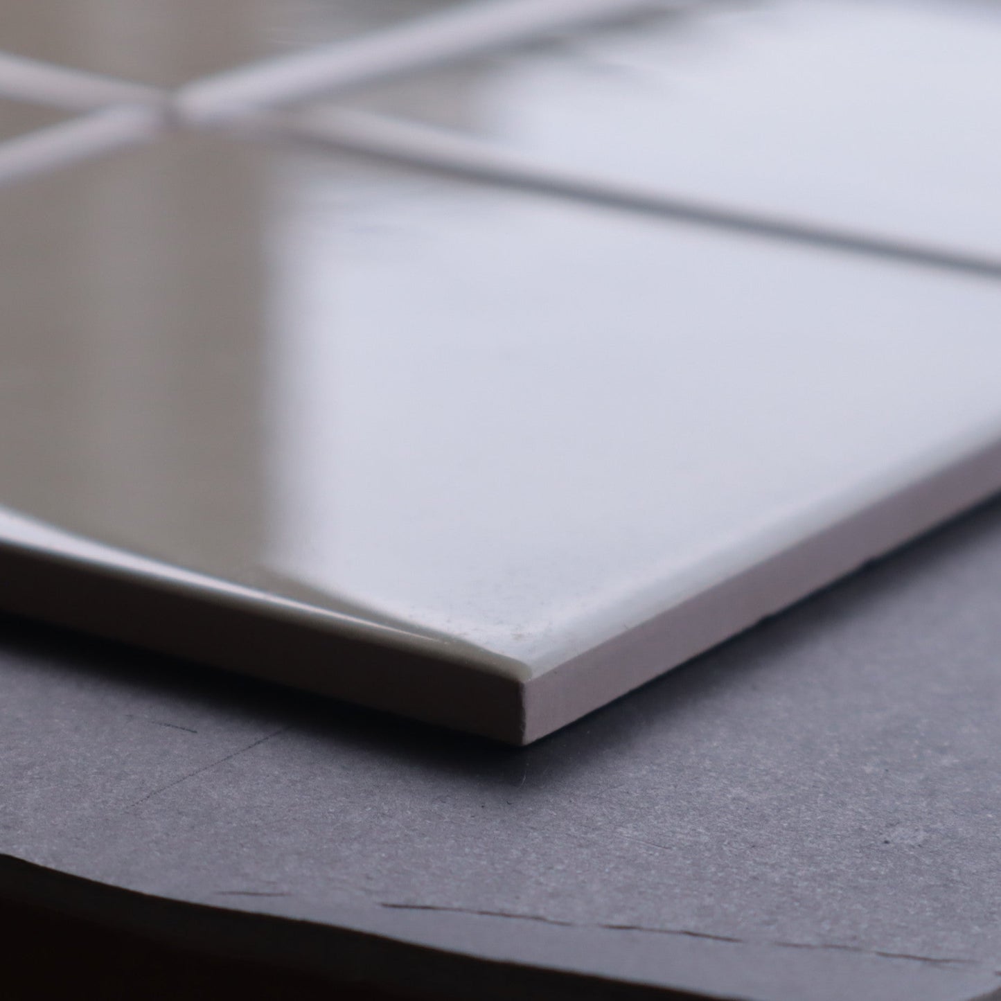 半磁器タイル 100角タイル 平【TOTO】内装壁タイル イベル （くすみ黄緑）AA10#63｜廃盤品