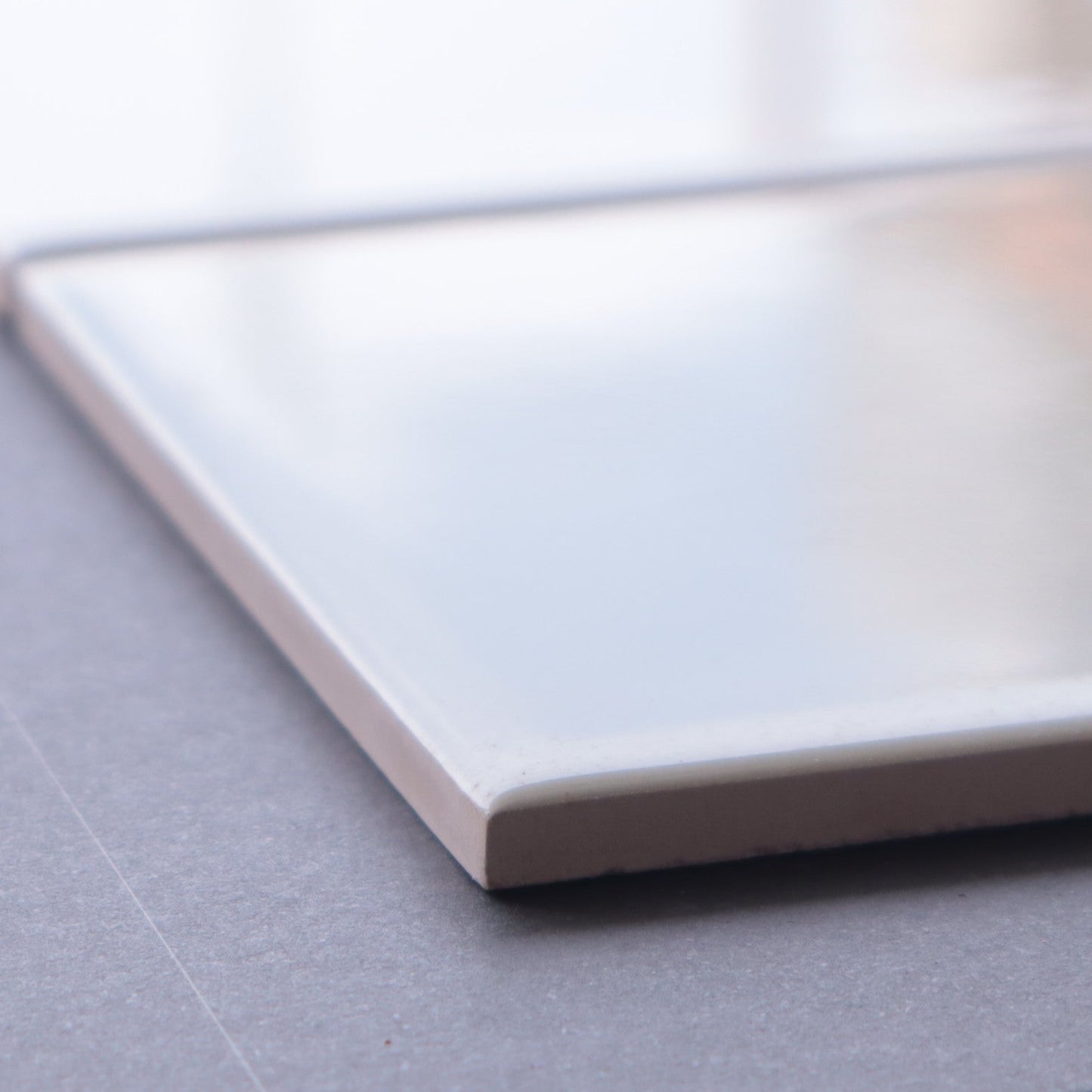 半磁器タイル 100角タイル 平【TOTO】内装壁タイル イベル （くすみ黄緑）AA10#63｜廃盤品