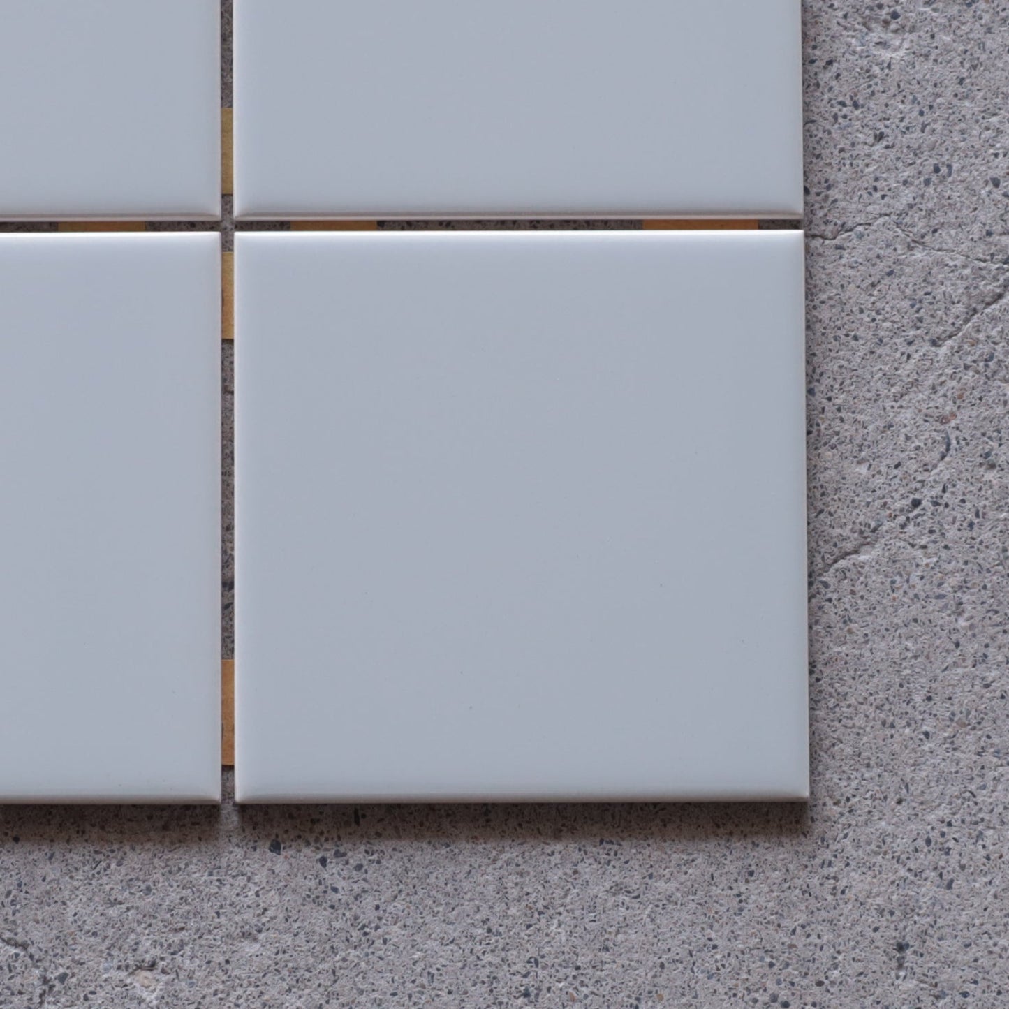 100角タイル 【INAX】ミスティキラミック SPKC‐100NET/L63