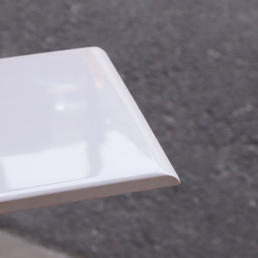 100角タイル 片面取り 内巾木 【TOTO】内装壁タイル ビオティカ AA10#HS1｜廃盤品