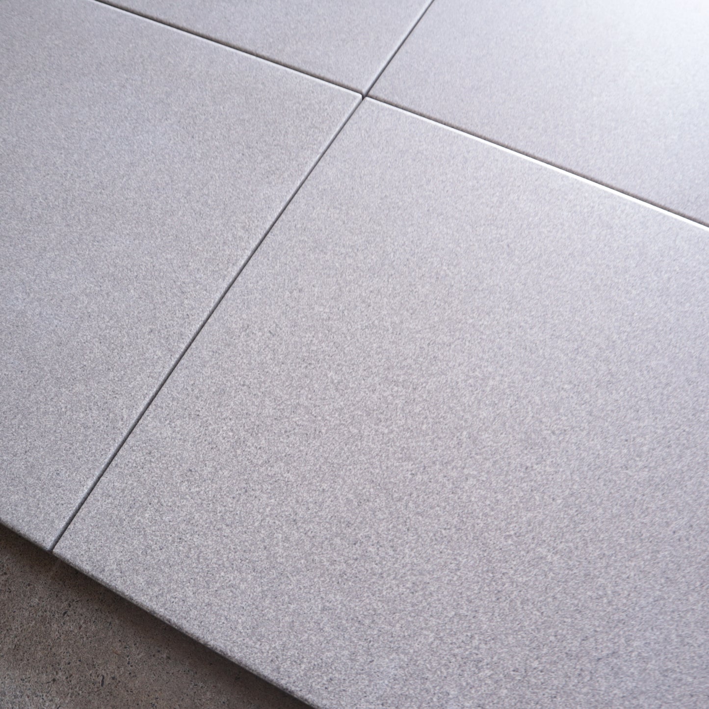 300角 平　vigranit　【Röben】DF300/12   床タイル｜デッドストックタイル
