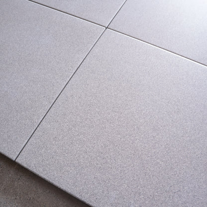 300角 平　vigranit　【Röben】DF300/12   床タイル｜デッドストックタイル