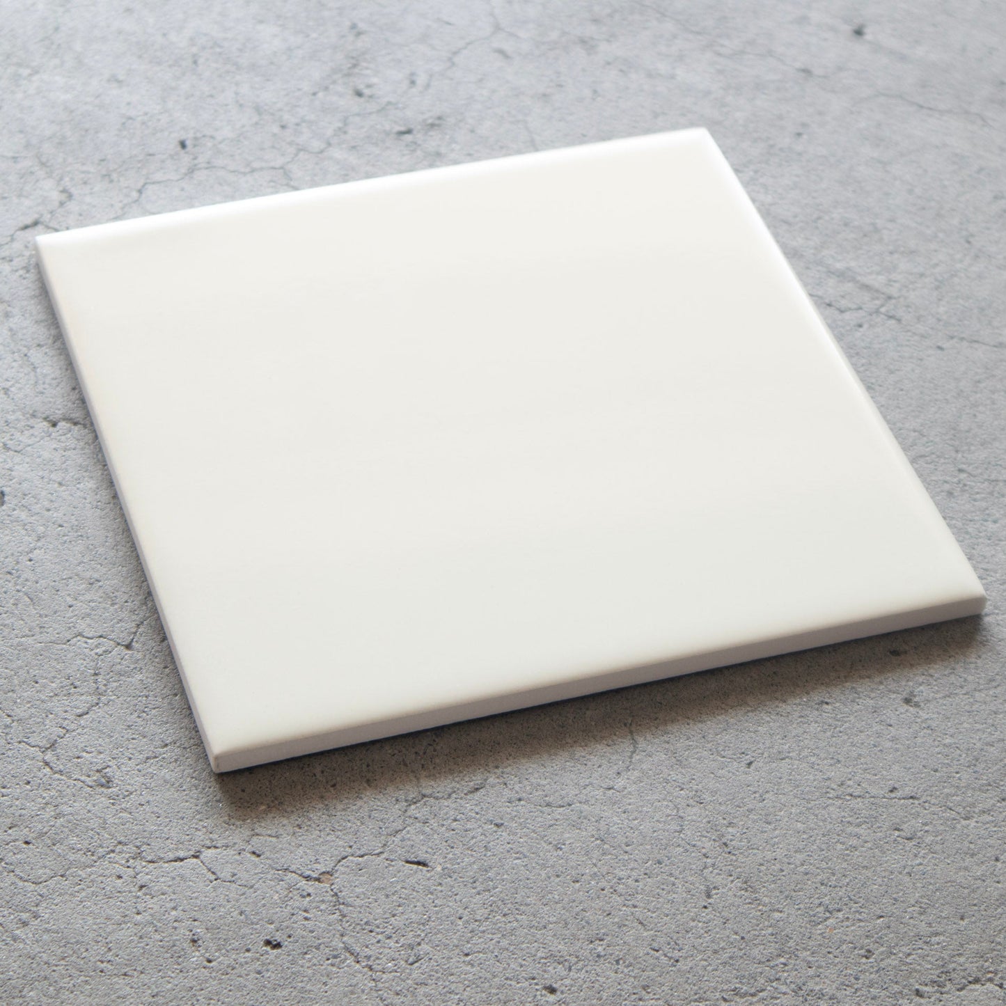 AA15#N21 ミルト【TOTO】 150角タイル 平 内装壁タイル｜廃盤品